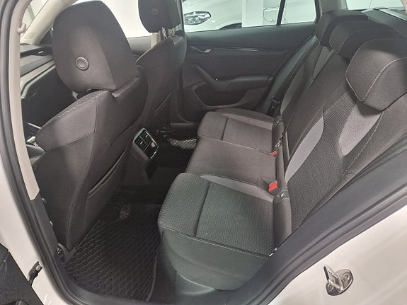 Skoda Octavia 11 of 13