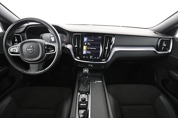 Volvo V60 13 of 30
