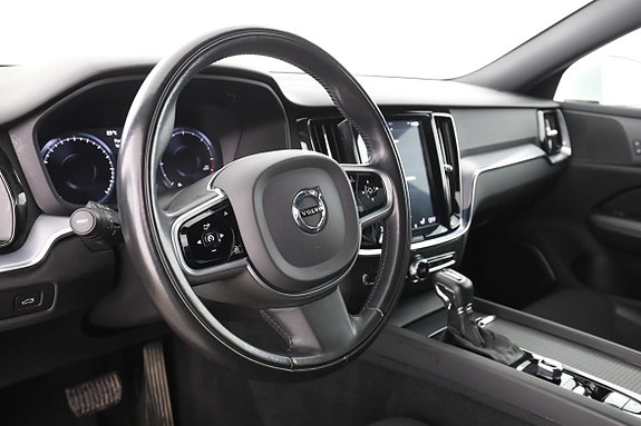 Volvo V60 12 of 30