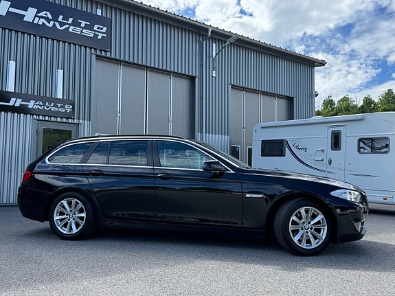 BMW 520d 2 of 5