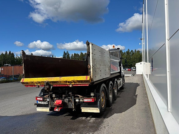 Volvo FMX 8x4 6 of 7