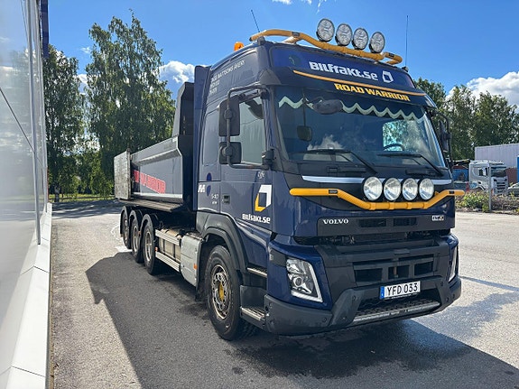 Volvo FMX 8x4 2 of 7