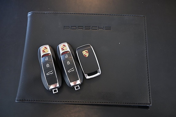 Porsche Macan S 27 of 29