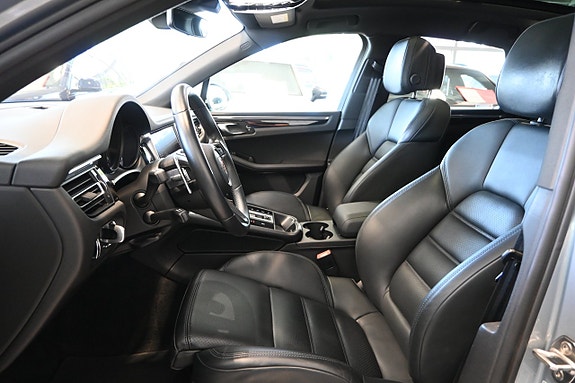 Porsche Macan S 8 of 29