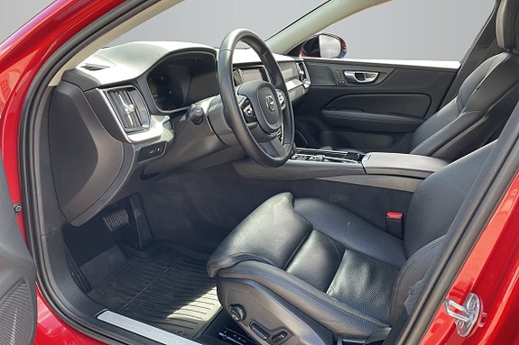 Volvo V60 10 of 18