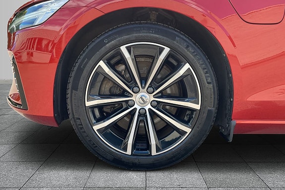 Volvo V60 8 of 18