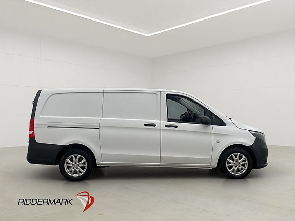 Mercedes-Benz Vito 108 2 of 5