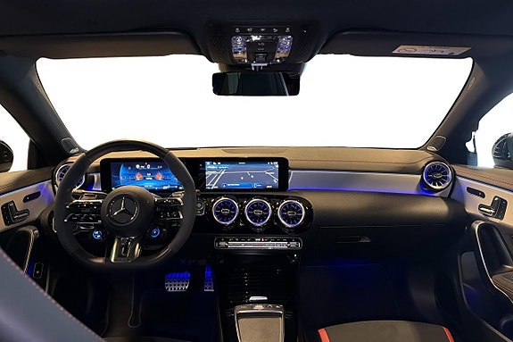 Mercedes-Benz CLA45 9 of 18