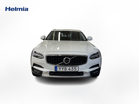 Volvo V90 Cross Country 4 of 5