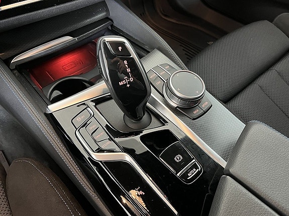 BMW 520 8 of 14