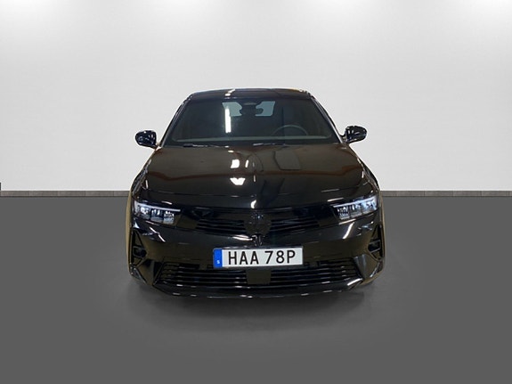 Opel Astra 2 of 5