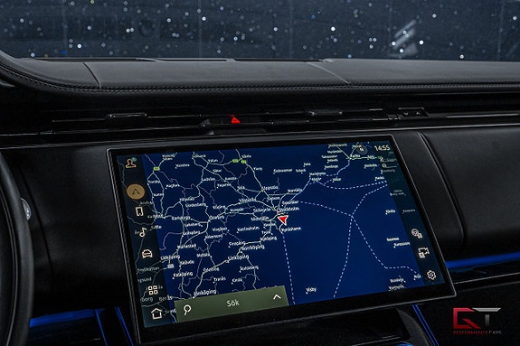 Land Rover Range Rover Sport 13 of 22