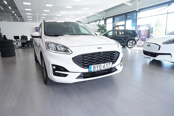 Ford Kuga 5 of 10