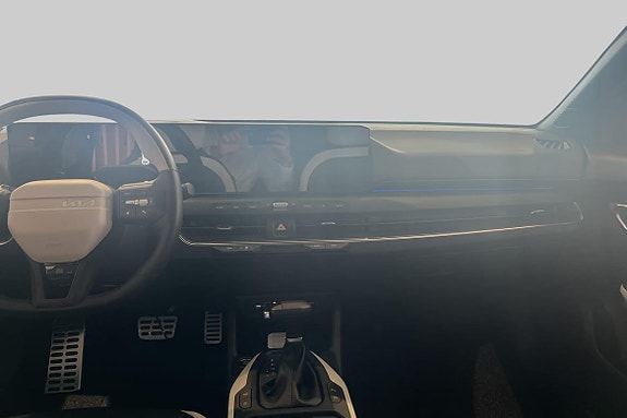 Kia K4 11 of 17
