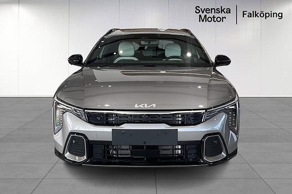 Kia K4 2 of 5