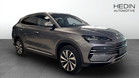 BYD Seal U 3 of 5