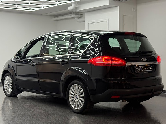 Ford S-MAX 3 of 5