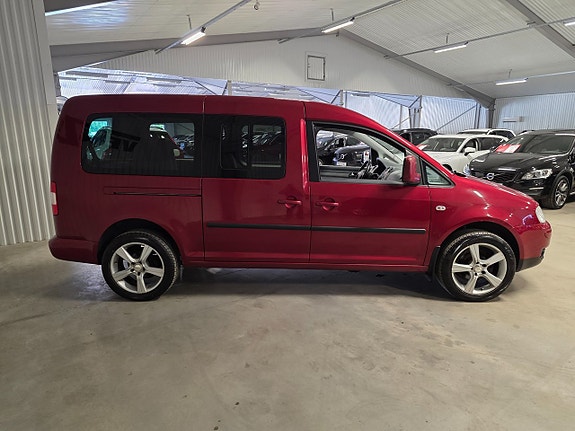 Volkswagen Caddy Maxi 3 of 5