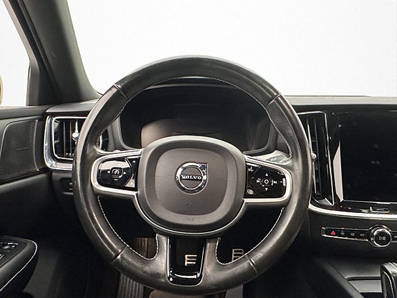 Volvo S60 15 of 30