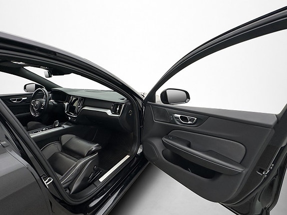 Volvo S60 17 of 30