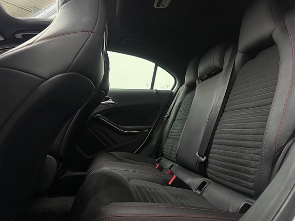 Mercedes-Benz A180 8 of 16