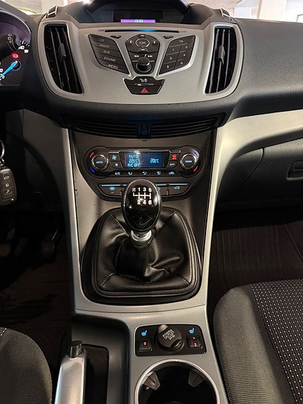 Ford C-Max 12 of 15