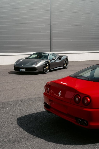 Ferrari 488 Spider 2 of 5
