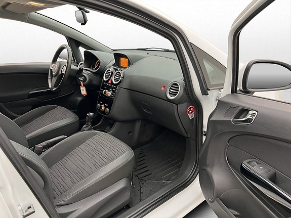 Opel Corsa 11 of 23