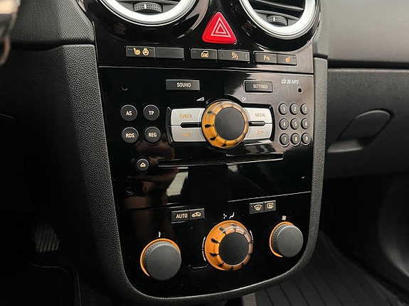 Opel Corsa 21 of 23