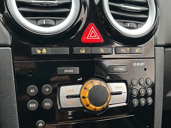 Opel Corsa 23 of 23