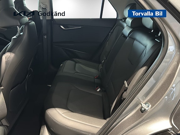 Kia Niro 10 of 15