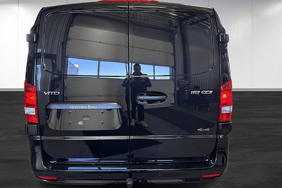 Mercedes-Benz Vito 119 13 of 14