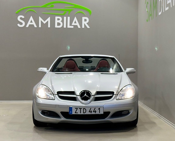 Mercedes-Benz SLK200 5 of 5