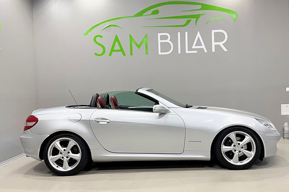 Mercedes-Benz SLK200 3 of 5