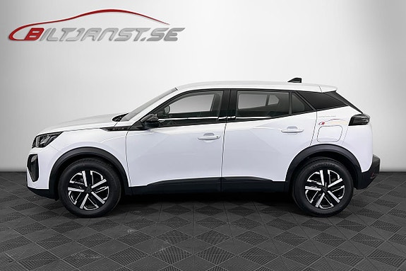 Peugeot 2008 2 of 5