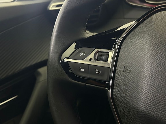 Peugeot 2008 6 of 19
