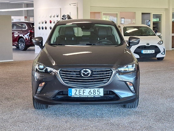 Mazda CX-3 2 of 13