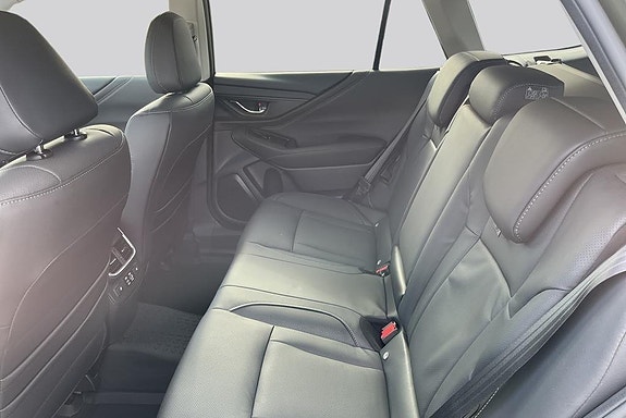 Subaru Outback 9 of 15