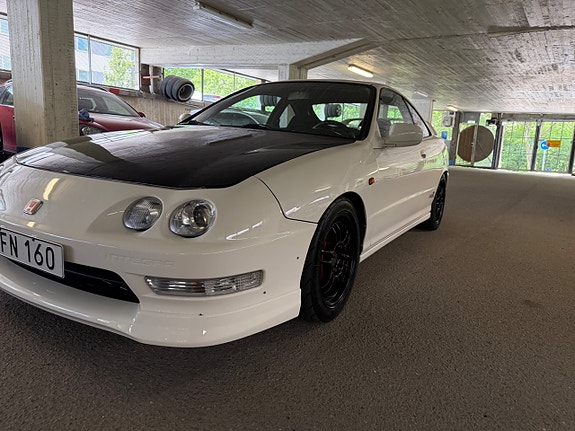 Honda Integra 2 of 5