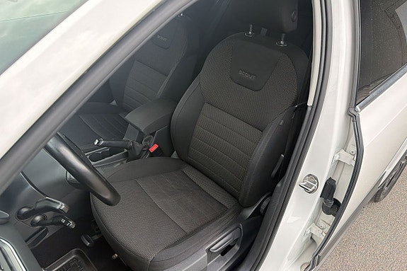 Skoda Octavia Scout 7 of 21