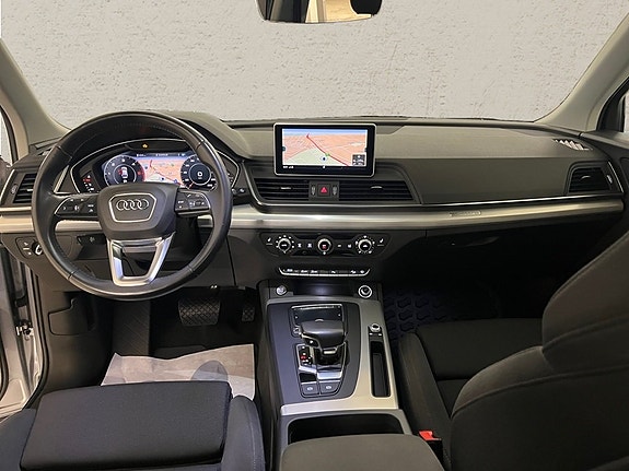 Audi Q5 3 of 5