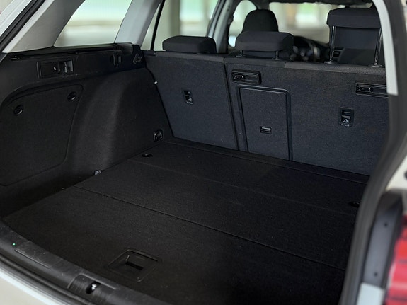 Volkswagen Golf VII 11 of 18