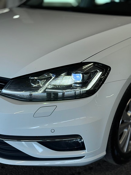 Volkswagen Golf VII 6 of 18