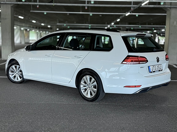 Volkswagen Golf VII 2 of 18