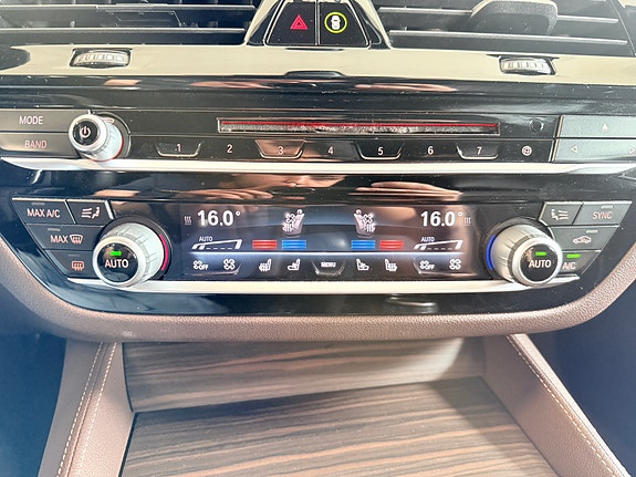BMW 530i 29 of 30
