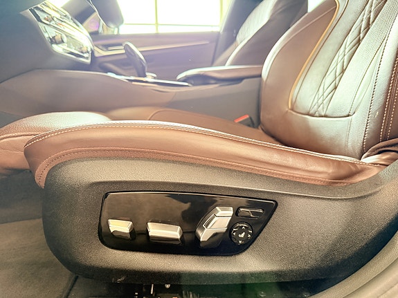 BMW 530i 17 of 30