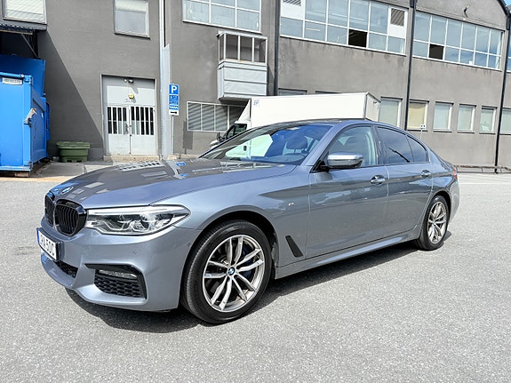 BMW 530i 2 of 5