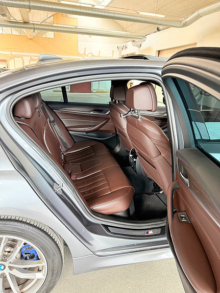 BMW 530i 14 of 30