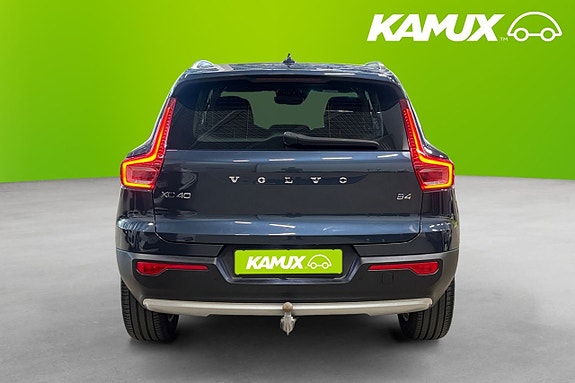 Volvo XC40 5 of 5