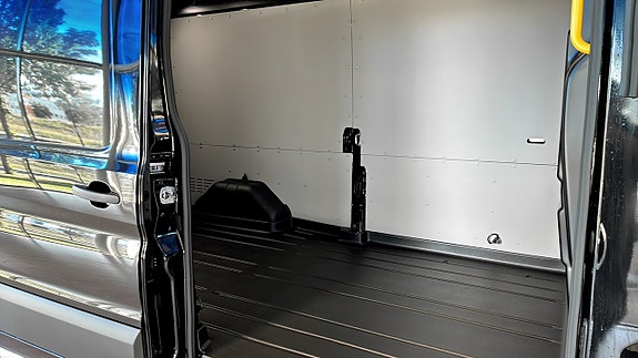 Ford Transit 5 of 5